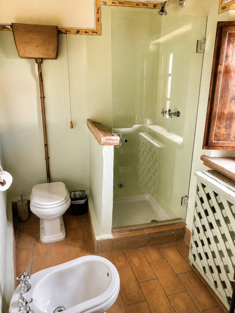 Bagno con WC e bidet nell'appartamento Il belvedere, Borgo Braila, Umbria