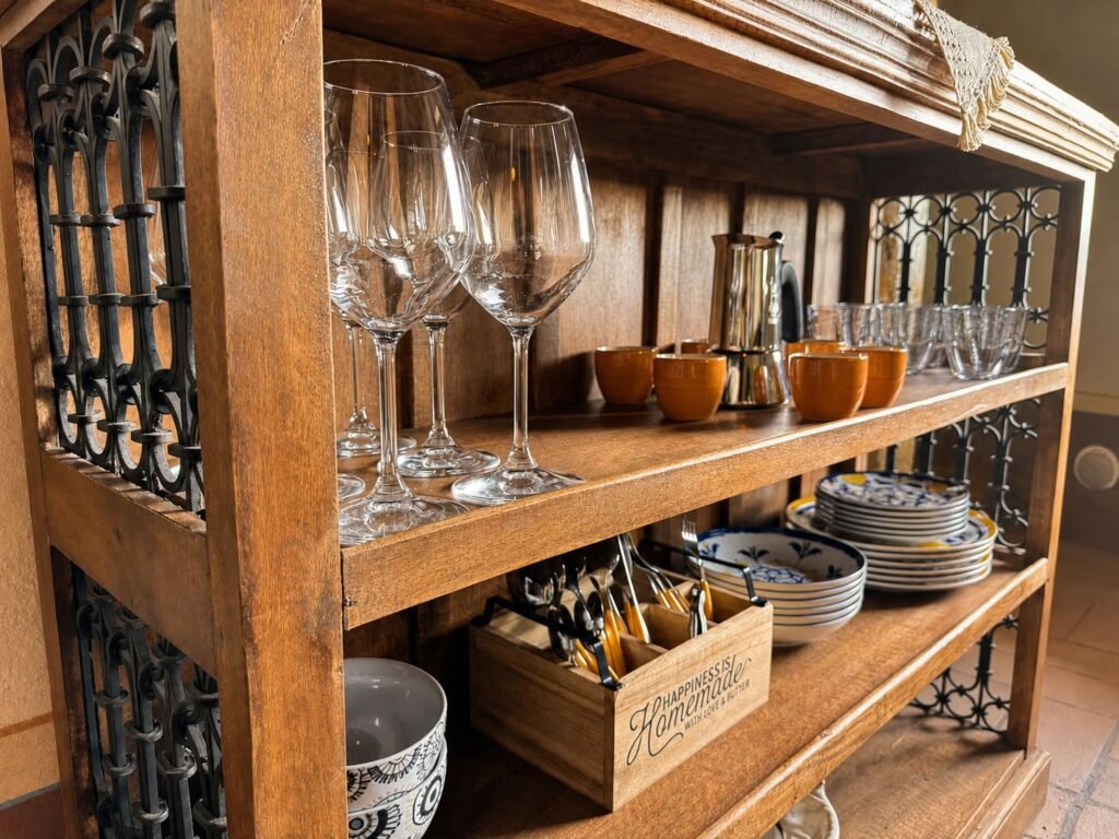 Cucina completamente attrezzata nell'appartamento Il belvedere a Borgo Braila
