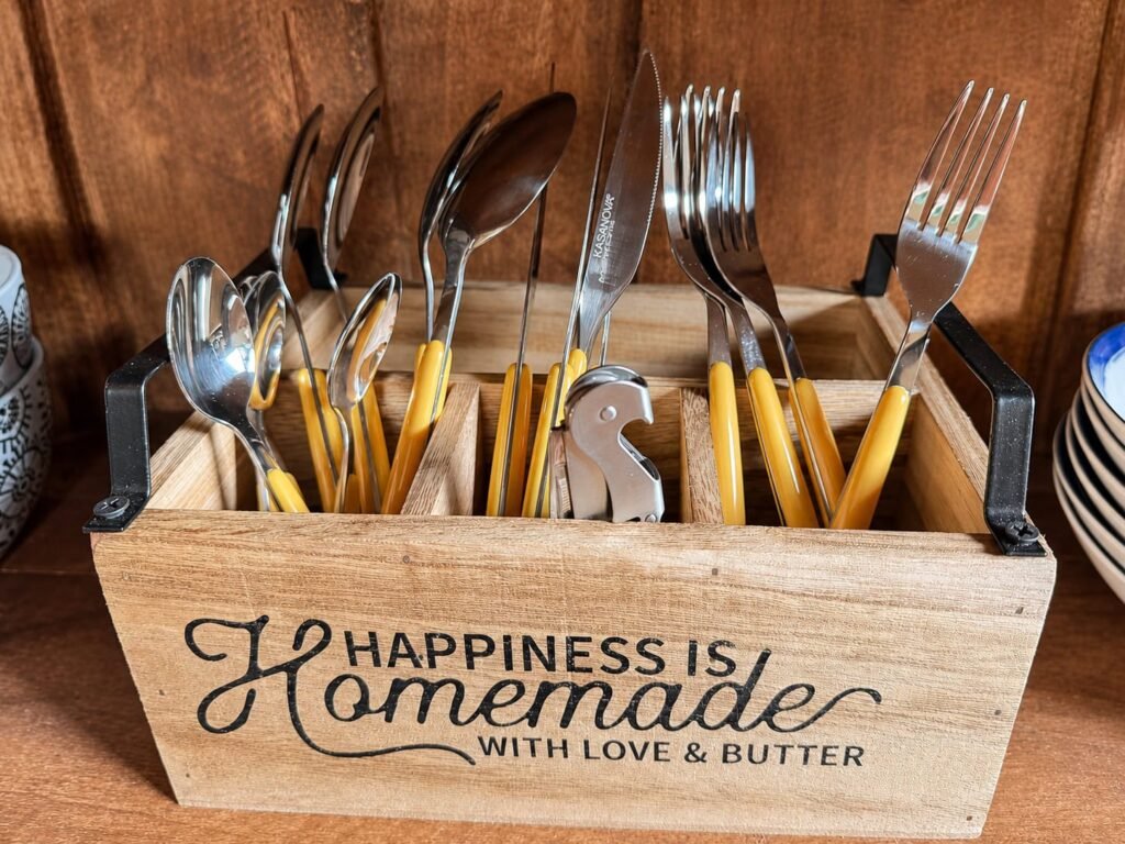 Cucina completamente attrezzata nell'appartamento Il belvedere a Borgo Braila