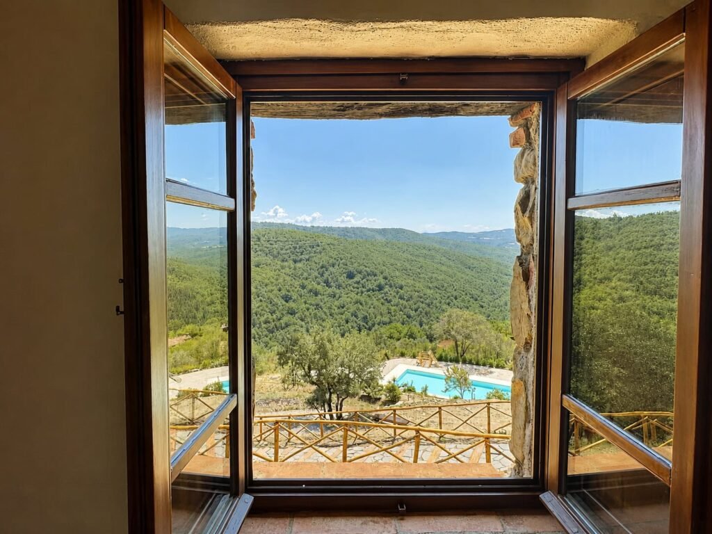 Vista panoramica sulla valle dall'appartamento Il belvedere a Borgo Braila, Umbria